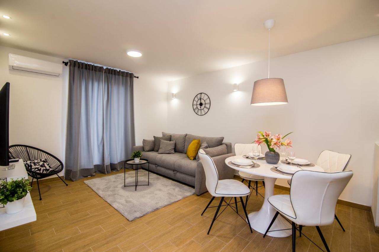 Fk Apartments Pakostane Ngoại thất bức ảnh