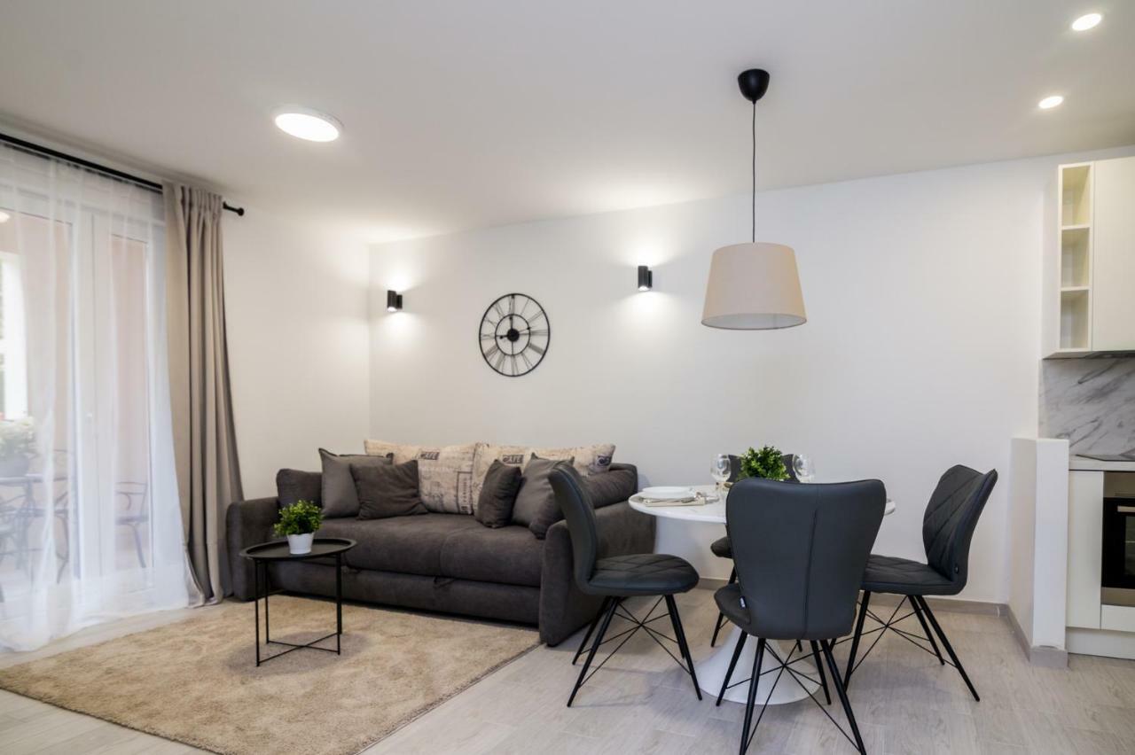 Fk Apartments Pakostane Ngoại thất bức ảnh