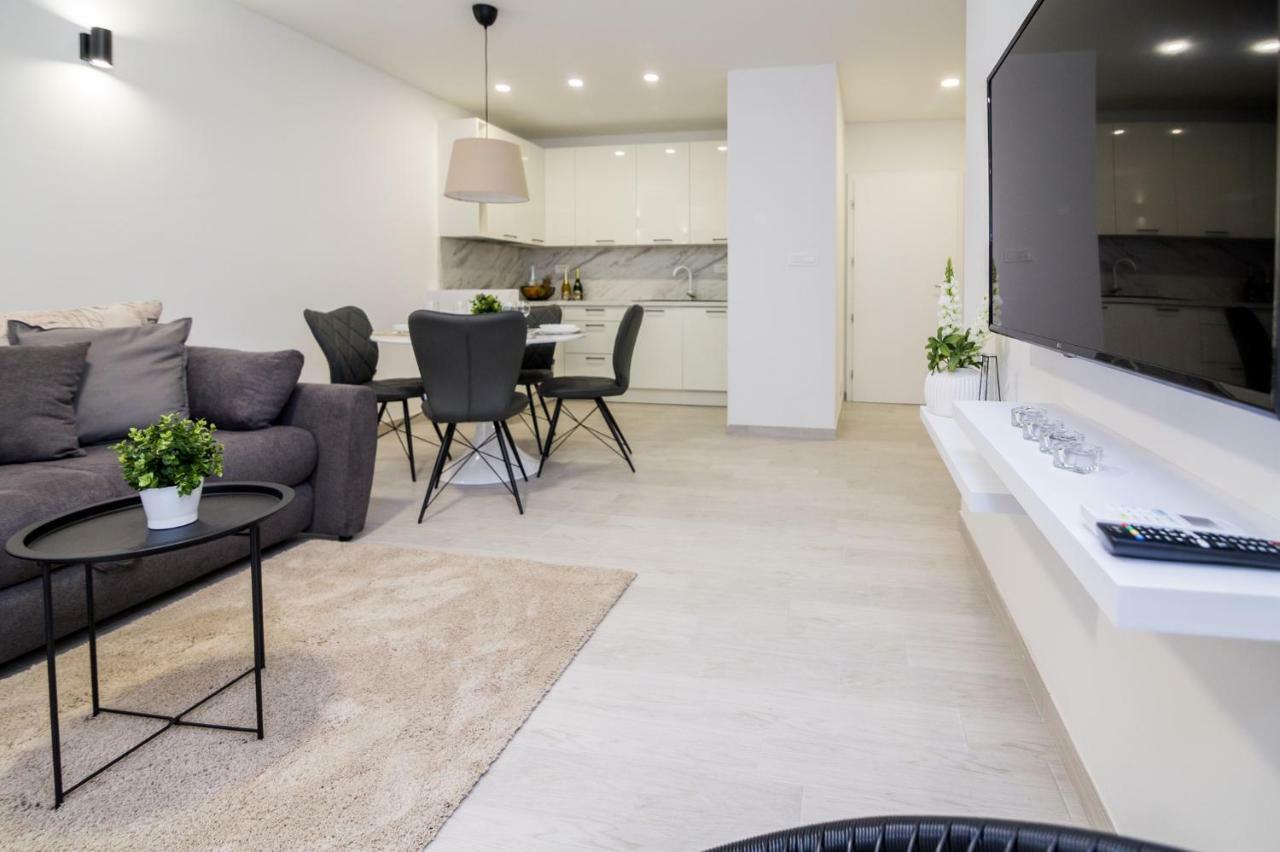 Fk Apartments Pakostane Ngoại thất bức ảnh