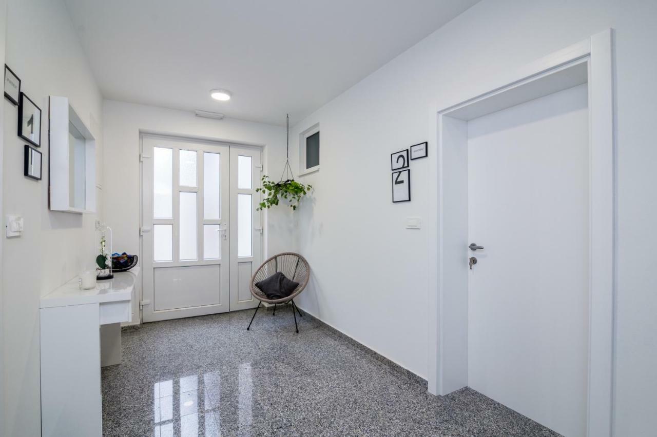 Fk Apartments Pakostane Ngoại thất bức ảnh
