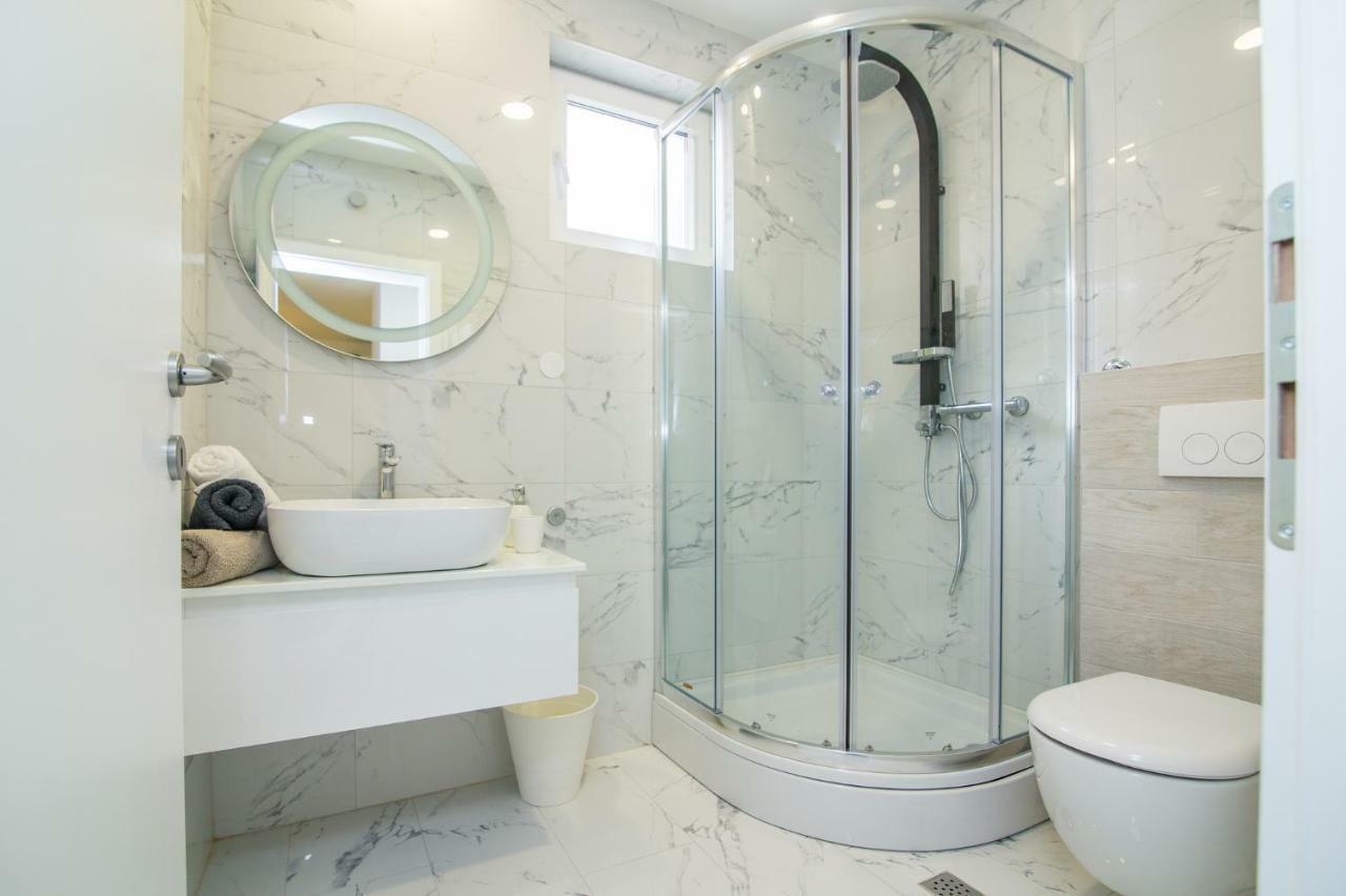 Fk Apartments Pakostane Ngoại thất bức ảnh